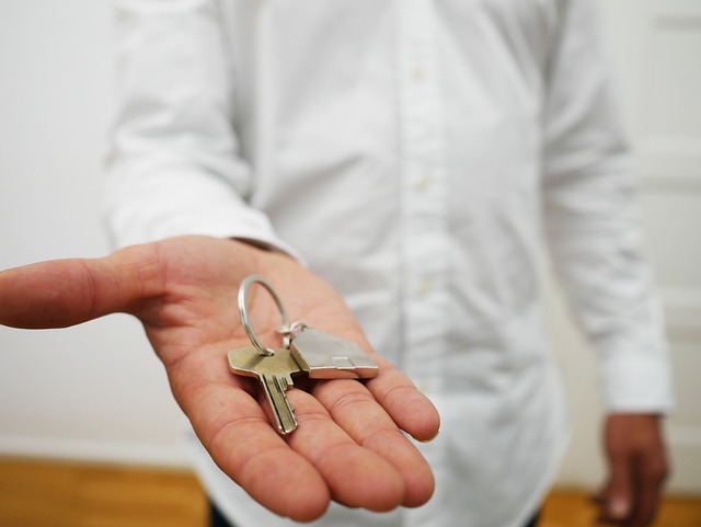 Sådan vælger du den rigtige låsesmed til din bolig